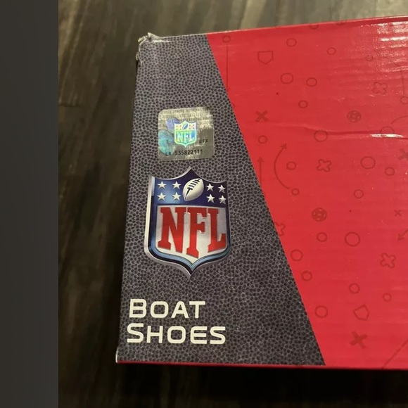 Denver Broncos NFL Men's Side Logo Slip-On Canvas Shoes, Size 9- New - Picture 9 of 10